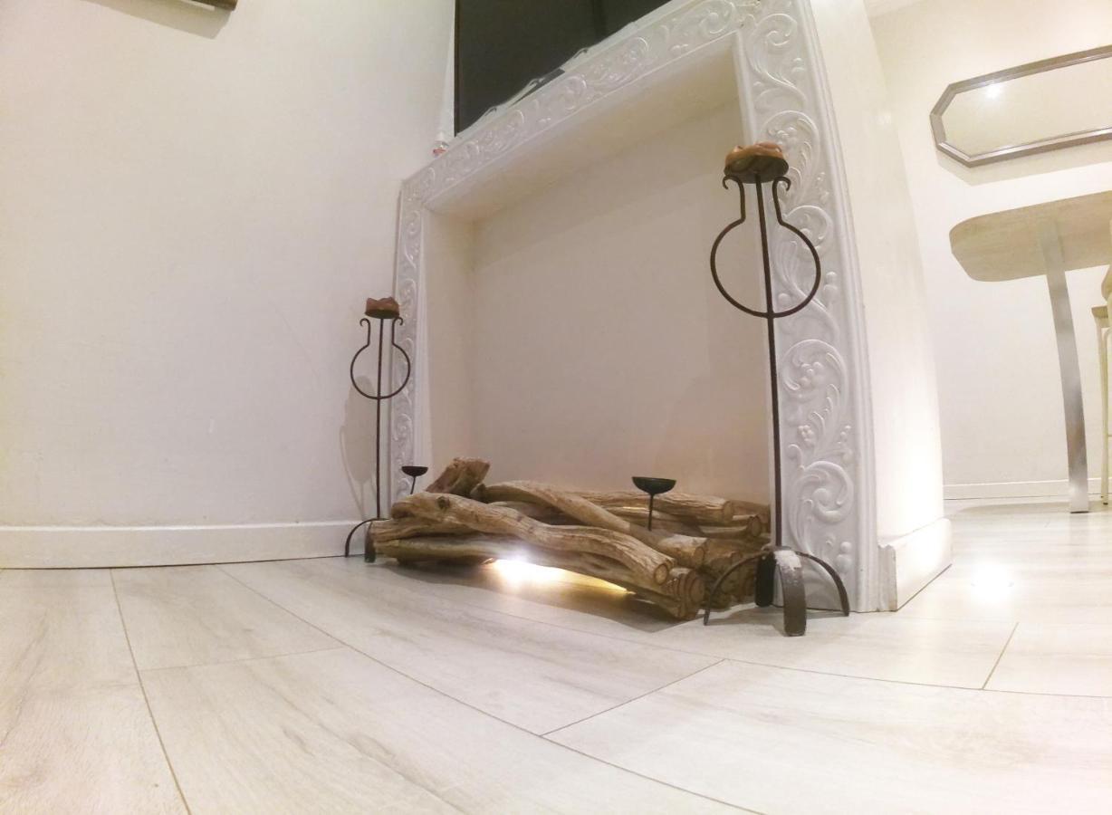 Apartment In The Heart Of นีซ ภายนอก รูปภาพ